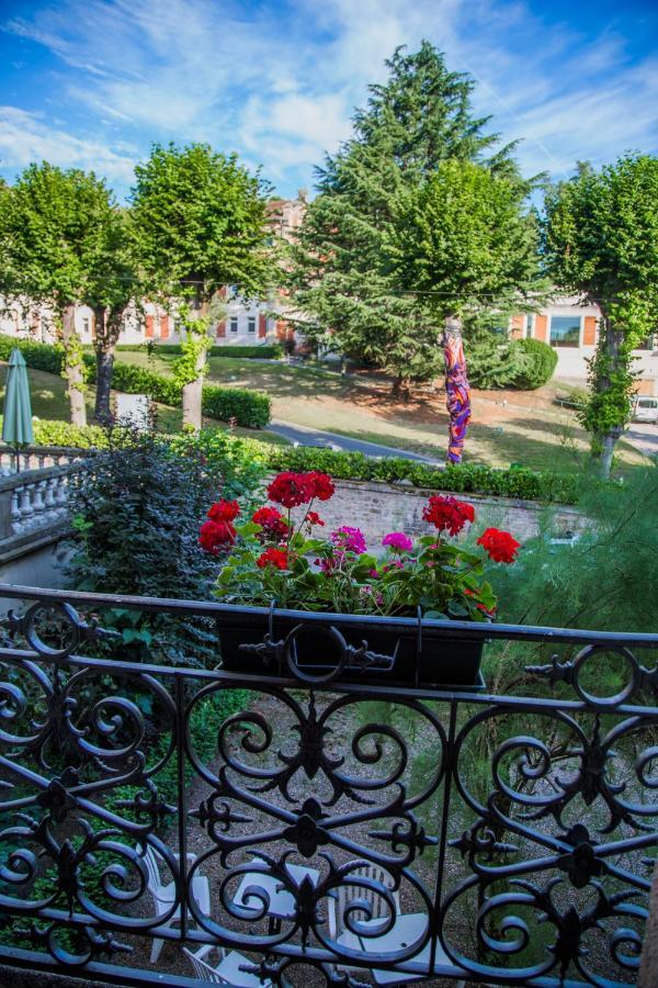 Hotel Des Thermes Bourbon-lʼArchambault Dış mekan fotoğraf