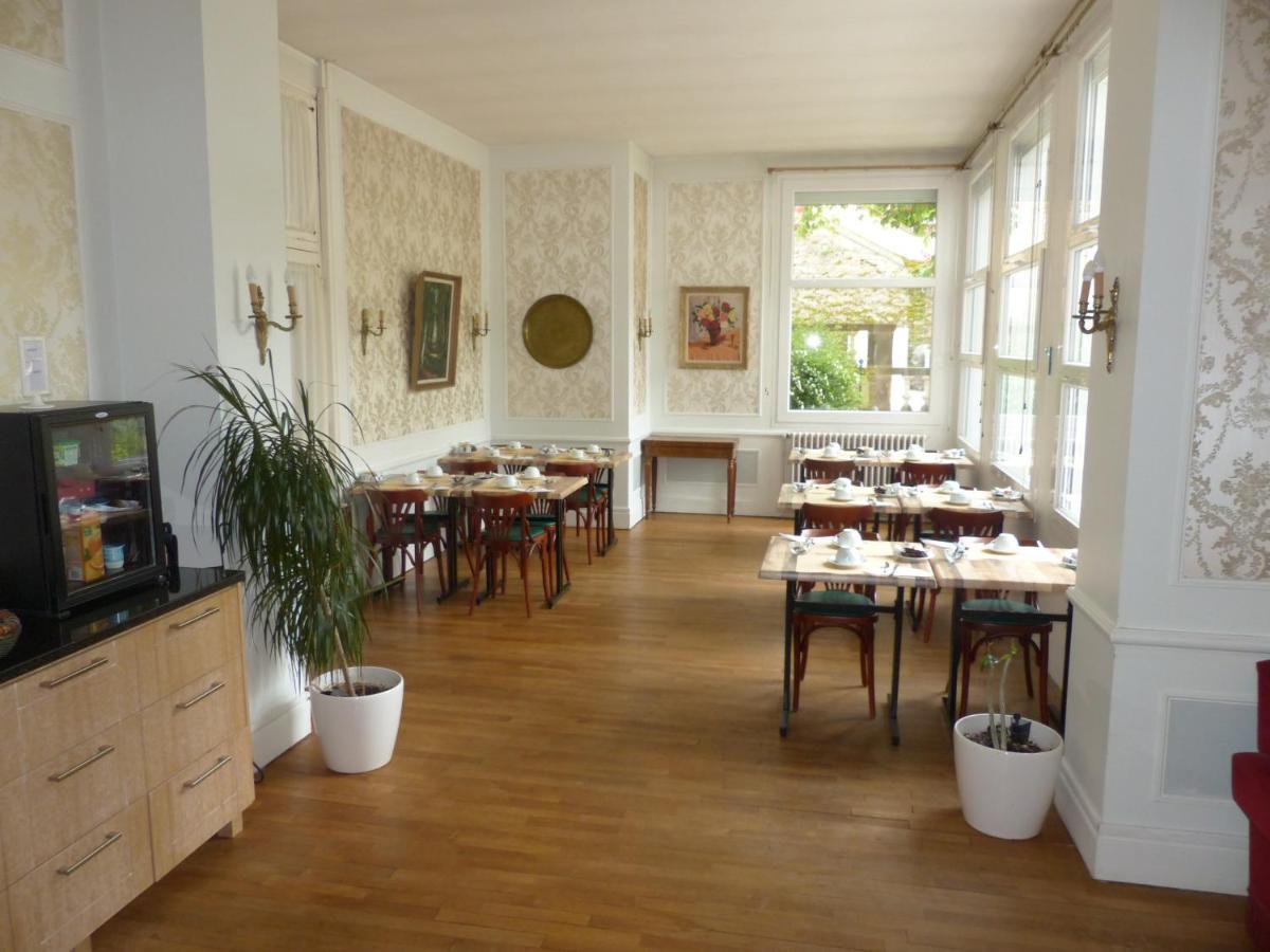 Hotel Des Thermes Bourbon-lʼArchambault Dış mekan fotoğraf